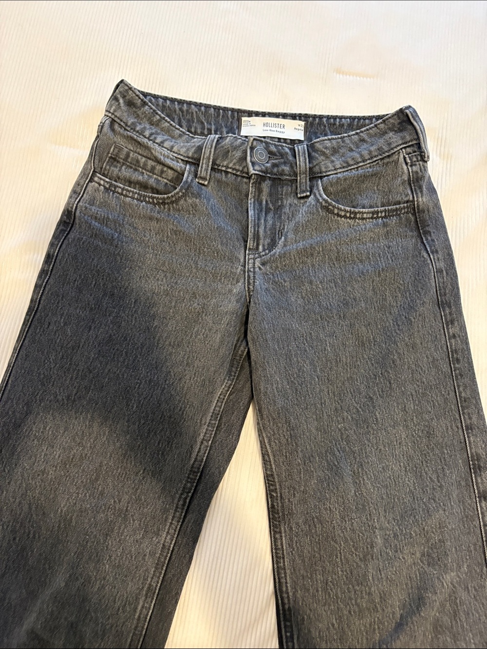 HOLLISTER low rise black jeans baggy